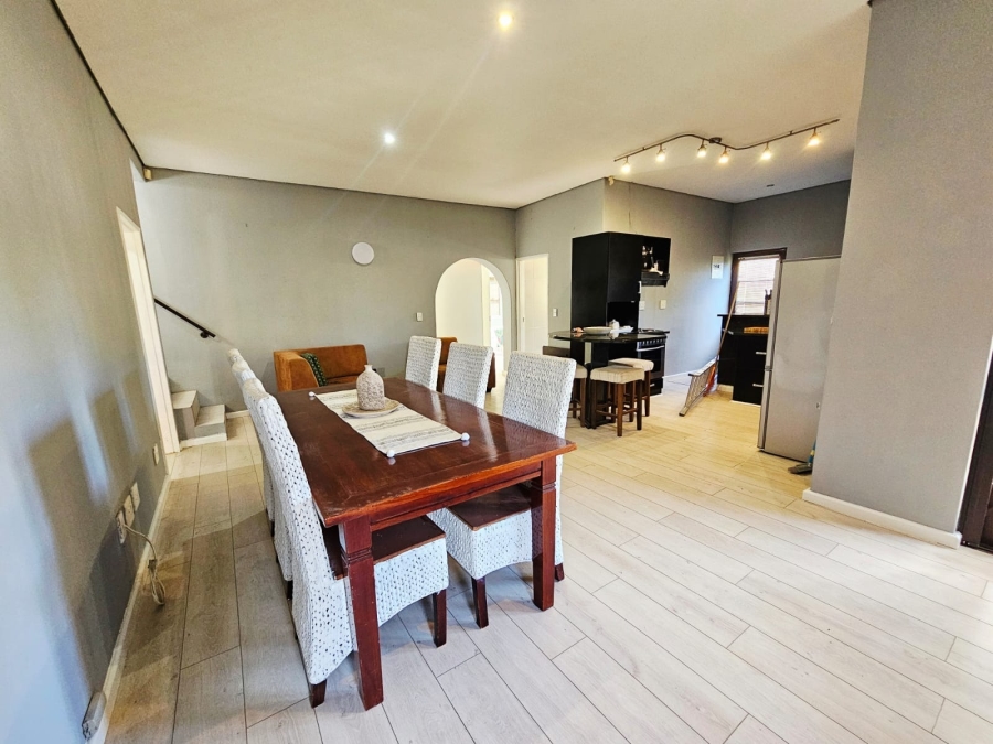 3 Bedroom Property for Sale in Palmiet Western Cape